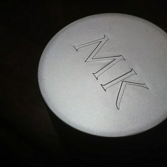 Mary Kay - Picture 2 of 2